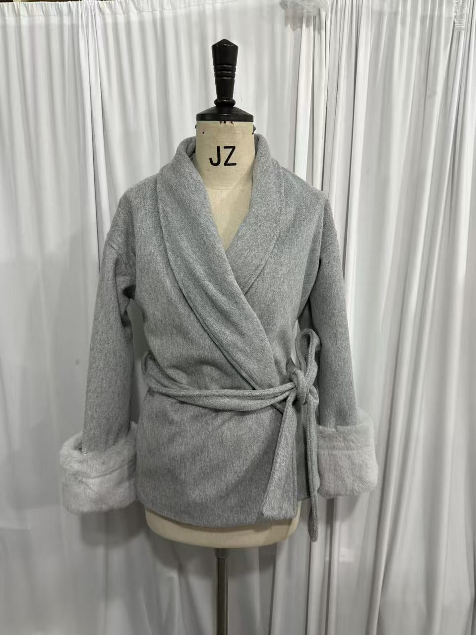 Plus Size Woolen Overcoat – Elegant Fashion Style